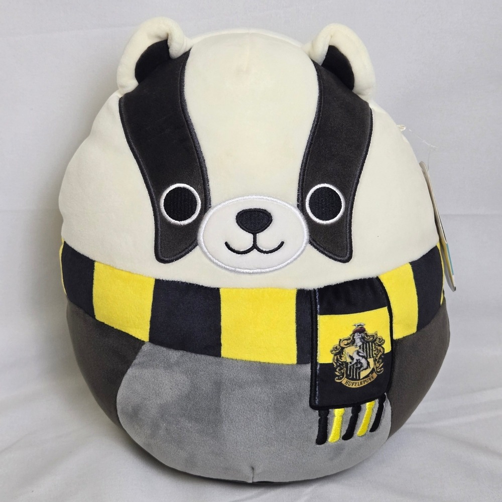 Squishmallows Harry Potter Hufflepuff Badger Plush 8" Yellow Black Mascot READ